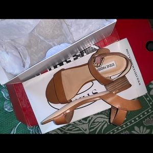 Steve Madden Cache leather sandals